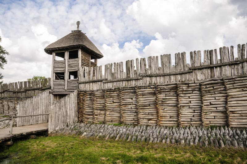Αρχαία τακτοποίηση σε Biskupin στοκ φωτογραφίες