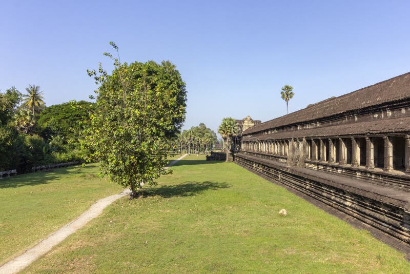 Αρχαίος ναός Wat Angkor σύνθετος, ο Βορράς χίλια βιβλιοθήκη Θεών, ένα από τα μεγαλύτερα θρησκευτικά μνημεία στον κόσμο στοκ εικόνα