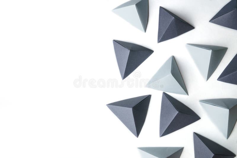 Αφηρημένο υπόβαθρο πυραμίδων Origami στοκ φωτογραφία με δικαίωμα ελεύθερης χρήσης Αφηρημένο υπόβαθρο πυραμίδων Origami στοκ φωτογραφία με δικαίωμα ελεύθερης χρήσης