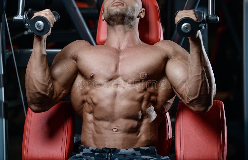 Βάναυσα ισχυρά αθλητικά άτομα bodybuilder που αντλούν επάνω τους μυς με το δ στοκ φωτογραφίες Βάναυσα ισχυρά αθλητικά άτομα bodybuilder που αντλούν επάνω τους μυς με το δ στοκ φωτογραφίες