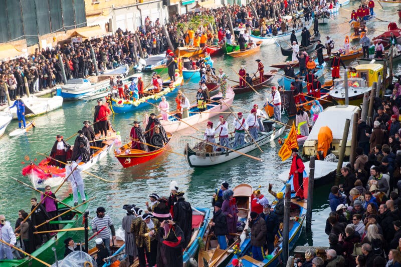 Βάρκες της Βενετίας Carnivale στοκ φωτογραφίες
