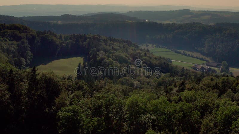Βίντεο 4k drone της κορυφής και του περιβάλλοντος χώρου του felsenbaue.