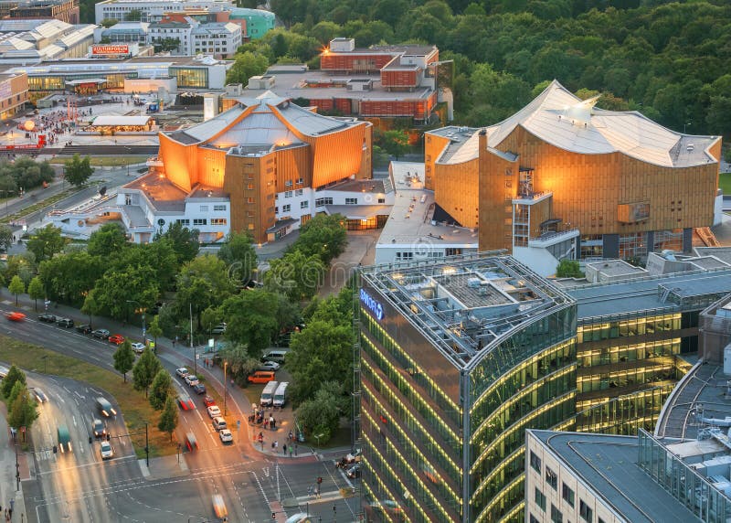 Βερολίνο, Γερμανία, - 29 Αυγούστου 2015: Potsdamer platz άνωθεν στοκ φωτογραφία με δικαίωμα ελεύθερης χρήσης Βερολίνο, Γερμανία, - 29 Αυγούστου 2015: Potsdamer platz άνωθεν στοκ φωτογραφία με δικαίωμα ελεύθερης χρήσης
