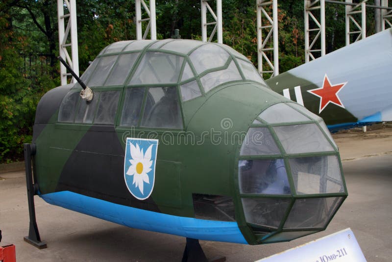 Βομβαρδιστικό αεροπλάνο Junkers JU 88Ð 1 Γερμανία πιλοτηρίων με τη δικαιολογία του εξοπλισμού στοκ φωτογραφία με δικαίωμα ελεύθερης χρήσης Βομβαρδιστικό αεροπλάνο Junkers JU 88Ð 1 Γερμανία πιλοτηρίων με τη δικαιολογία του εξοπλισμού στοκ φωτογραφία με δικαίωμα ελεύθερης χρήσης