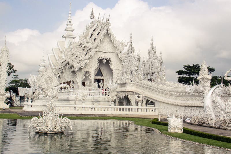 Βουδιστικός ναός ναών Rong Khun Wat στην επαρχία Chiang Rai, Ταϊλάνδη στοκ φωτογραφία