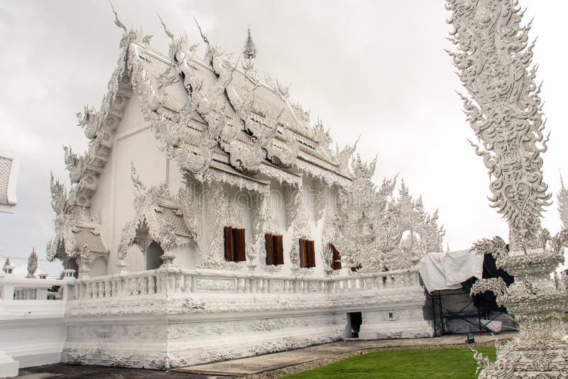 Βουδιστικός ναός ναών Rong Khun Wat στην επαρχία Chiang Rai, Ταϊλάνδη στοκ φωτογραφίες με δικαίωμα ελεύθερης χρήσης