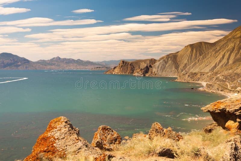 Βράχος στο εθνικό πάρκο Karadag κοντά σε Koktebel στοκ εικόνες