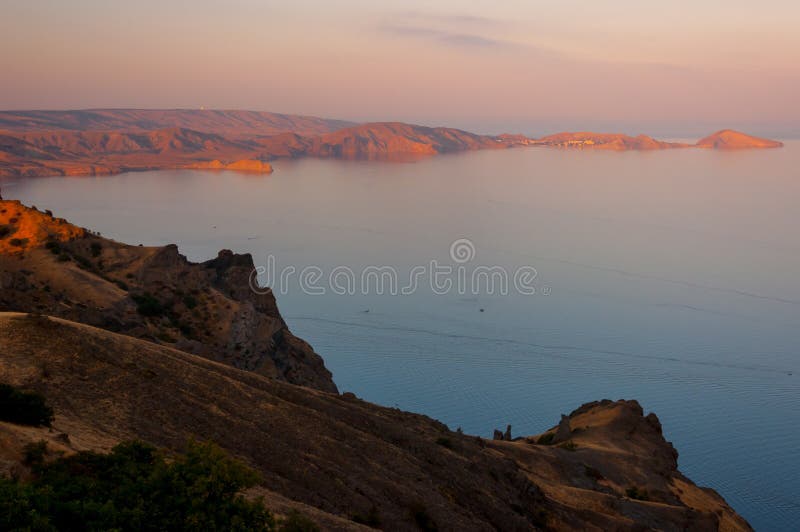 Βράχος στο εθνικό πάρκο Karadag κοντά σε Koktebel στοκ φωτογραφίες