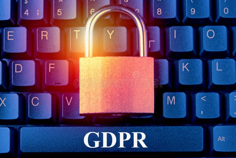 Γενικός κανονισμός GDPR προστασίας δεδομένων - λουκέτο σχετικά με το πληκτρολόγιο υπολογιστών Έννοια ασφαλείας πληροφοριών ιδιωτι στοκ φωτογραφίες με δικαίωμα ελεύθερης χρήσης Γενικός κανονισμός GDPR προστασίας δεδομένων - λουκέτο σχετικά με το πληκτρολόγιο υπολογιστών Έννοια ασφαλείας πληροφοριών ιδιωτι στοκ φωτογραφίες με δικαίωμα ελεύθερης χρήσης