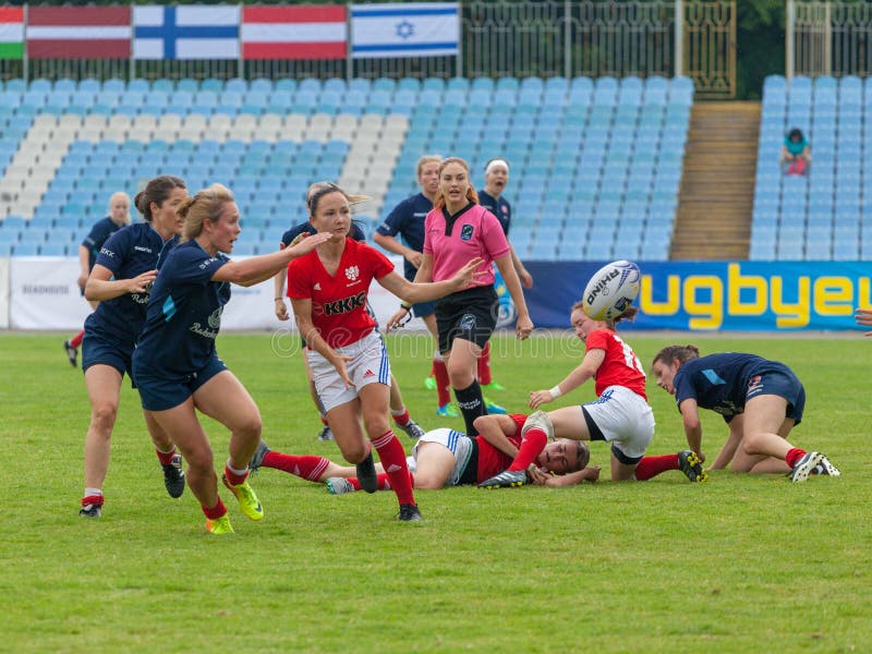 Γυναίκες Sevens της Ευρώπης ράγκμπι στοκ φωτογραφία με δικαίωμα ελεύθερης χρήσης Γυναίκες Sevens της Ευρώπης ράγκμπι στοκ φωτογραφία με δικαίωμα ελεύθερης χρήσης