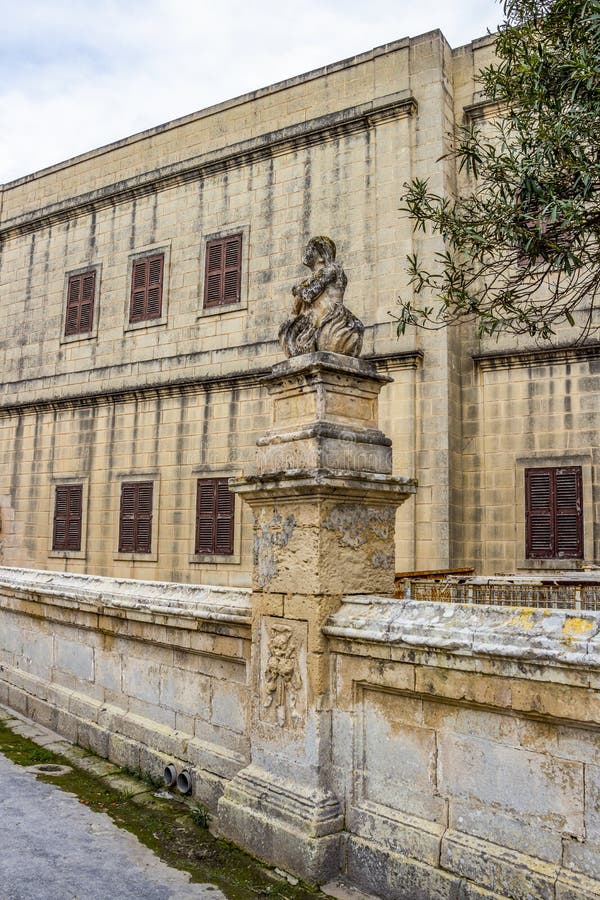 Διακόσμηση φρακτών εκκλησιών του ST Paul στη Rabat, Μάλτα, λεπτομέρεια στοκ εικόνες με δικαίωμα ελεύθερης χρήσης Διακόσμηση φρακτών εκκλησιών του ST Paul στη Rabat, Μάλτα, λεπτομέρεια στοκ εικόνες με δικαίωμα ελεύθερης χρήσης