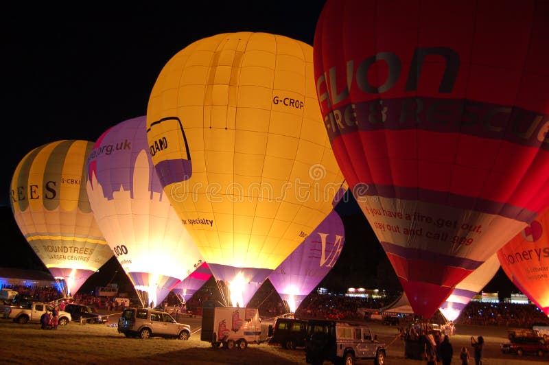 διεθνές nightglow γιορτής του Μπρίστολ μπαλονιών στοκ φωτογραφία με δικαίωμα ελεύθερης χρήσης διεθνές nightglow γιορτής του Μπρίστολ μπαλονιών στοκ φωτογραφία με δικαίωμα ελεύθερης χρήσης