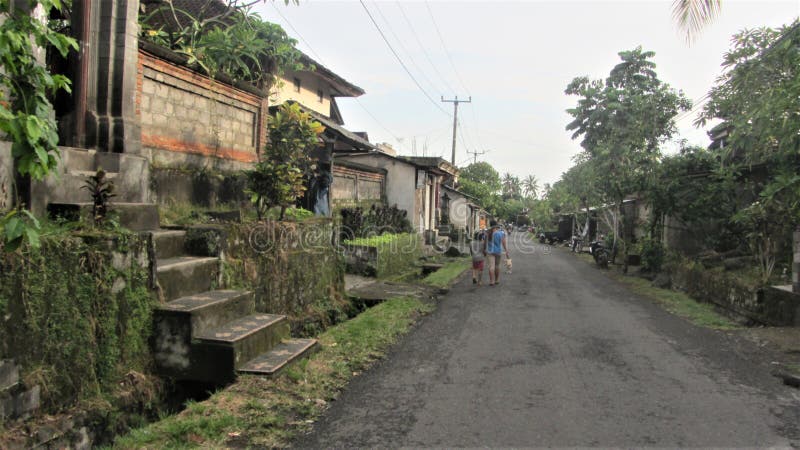 Δρόμοι Ubud, Μπαλί, Ινδονησία στοκ φωτογραφία με δικαίωμα ελεύθερης χρήσης Δρόμοι Ubud, Μπαλί, Ινδονησία στοκ φωτογραφία με δικαίωμα ελεύθερης χρήσης
