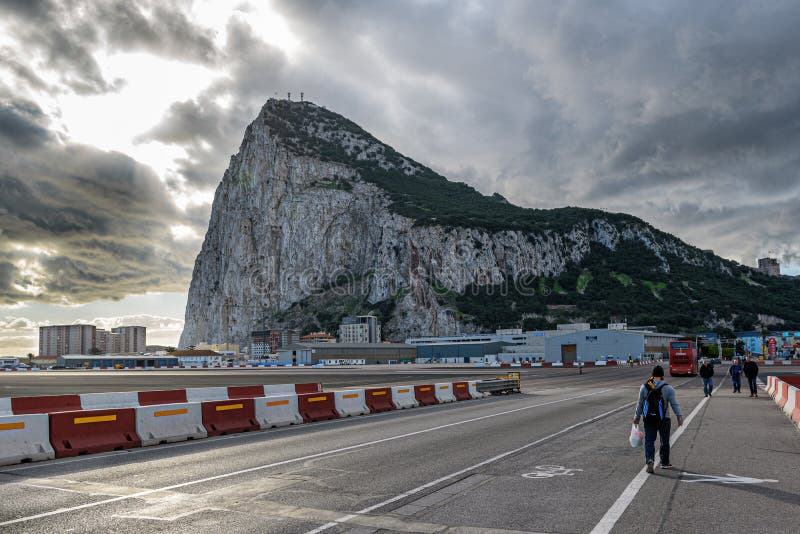 Δρόμος από ισπανικό Λα Linea de Λα Conception στο Γιβραλτάρ στοκ εικόνες με δικαίωμα ελεύθερης χρήσης