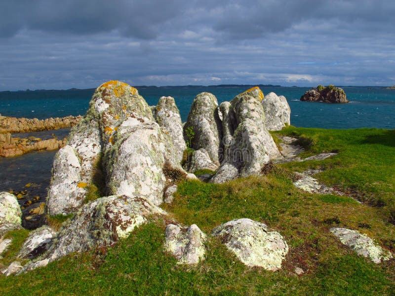 Δύσκολη ακτή της Κορνουάλλης Αγγλία, νησιά Scilly, νησί του ST Agnes στοκ εικόνες Δύσκολη ακτή της Κορνουάλλης Αγγλία, νησιά Scilly, νησί του ST Agnes στοκ εικόνες