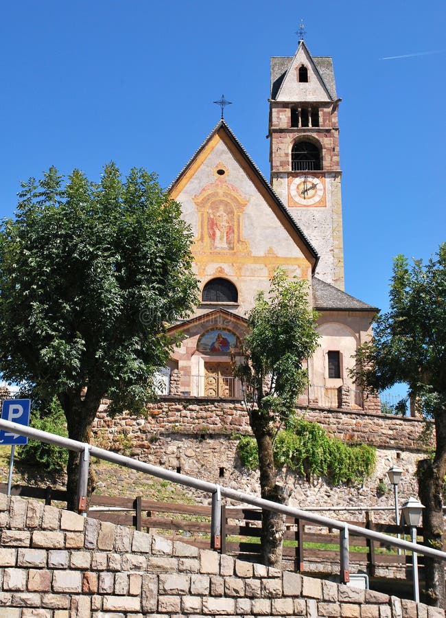 Εκκλησία του SAN Nicolà ², Carano στοκ εικόνες Εκκλησία του SAN Nicolà ², Carano στοκ εικόνες