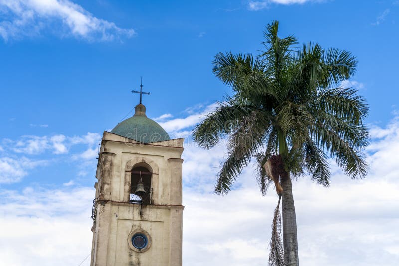 Εκκλησία Vinales, ΟΥΝΕΣΚΟ, Vinales, επαρχία του Pinar del Rio, Κούβα στοκ εικόνες με δικαίωμα ελεύθερης χρήσης Εκκλησία Vinales, ΟΥΝΕΣΚΟ, Vinales, επαρχία του Pinar del Rio, Κούβα στοκ εικόνες με δικαίωμα ελεύθερης χρήσης