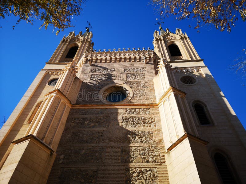 Εκκλησία και παλαιό μοναστήρι του nimo EL SAN Jerà ³ πραγματικού, στη Μαδρίτη, Ισπανία στοκ εικόνες Εκκλησία και παλαιό μοναστήρι του nimo EL SAN Jerà ³ πραγματικού, στη Μαδρίτη, Ισπανία στοκ εικόνες