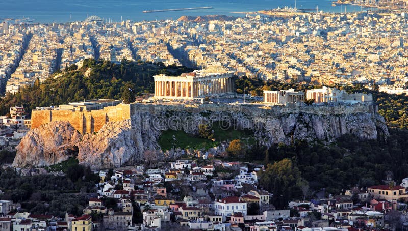 ελληνική ουρανογραμμή αθηνών με ακρόπολη στοκ φωτογραφία με δικαίωμα ελεύθερης χρήσης