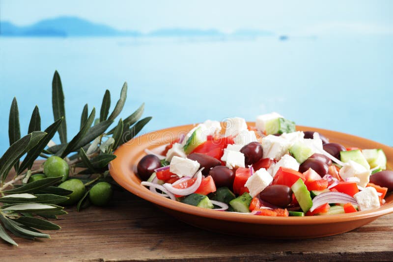 ελληνική σαλάτα στοκ εικόνα με δικαίωμα ελεύθερης χρήσης
