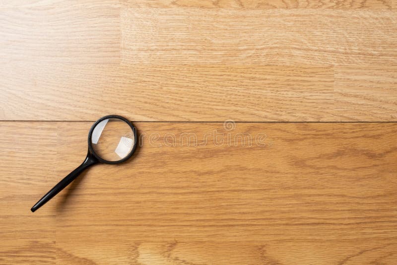 Ενίσχυση - γυαλί στο γραφείο γραφείων Επίπεδος βάλτε, τοπ άποψη, γενικά έξοδα στοκ φωτογραφίες με δικαίωμα ελεύθερης χρήσης Ενίσχυση - γυαλί στο γραφείο γραφείων Επίπεδος βάλτε, τοπ άποψη, γενικά έξοδα στοκ φωτογραφίες με δικαίωμα ελεύθερης χρήσης
