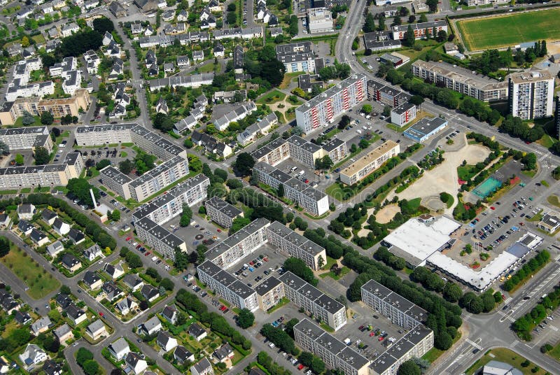 Εναέρια άποψη μιας περιοχής της πόλης του Vannes στη Βρετάνη στοκ εικόνες Εναέρια άποψη μιας περιοχής της πόλης του Vannes στη Βρετάνη στοκ εικόνες
