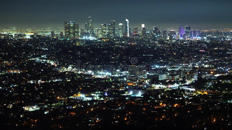 Εναέρια άποψη πέρα από το Λος Άντζελες τή νύχτα