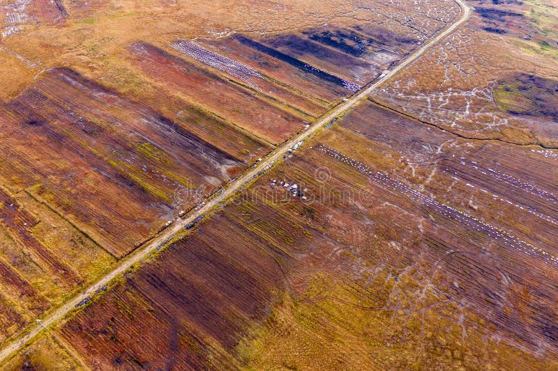 εναέρια άποψη της εξόρυξης τύρφης είναι η donega ireland.