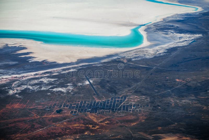 Εναέρια άποψη της πόλης Uyuni στοκ φωτογραφία Εναέρια άποψη της πόλης Uyuni στοκ φωτογραφία