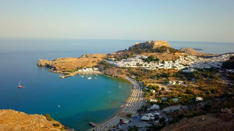 Εναέρια άποψη του ιστορικού χωριού Lindos στο νησί της Ρόδου Ελλάδα