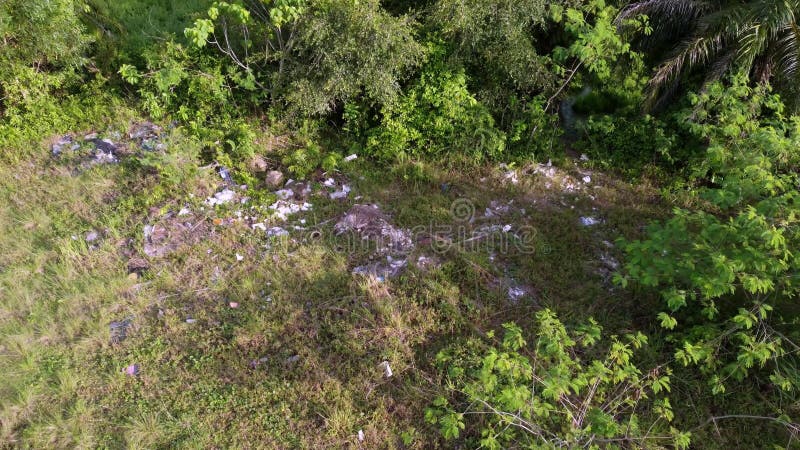 εναέρια μετακίνηση προς την χωματερή παράνομα απόθεμα βίντεο