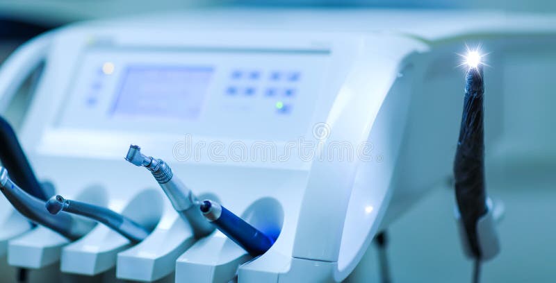 Ενδοστοματική κάμερα - μια σύγχρονη οδοντική τεχνολογία στοκ φωτογραφία με δικαίωμα ελεύθερης χρήσης Ενδοστοματική κάμερα - μια σύγχρονη οδοντική τεχνολογία στοκ φωτογραφία με δικαίωμα ελεύθερης χρήσης