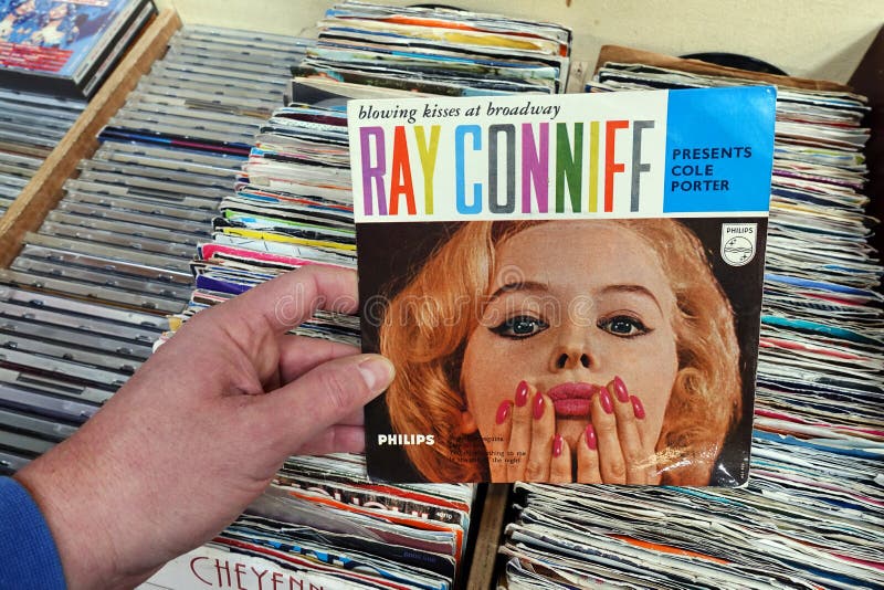Ενιαίο αρχείο: Ray Conniff - παρουσιάζει τον αχθοφόρο λάχανων στοκ φωτογραφία με δικαίωμα ελεύθερης χρήσης Ενιαίο αρχείο: Ray Conniff - παρουσιάζει τον αχθοφόρο λάχανων στοκ φωτογραφία με δικαίωμα ελεύθερης χρήσης