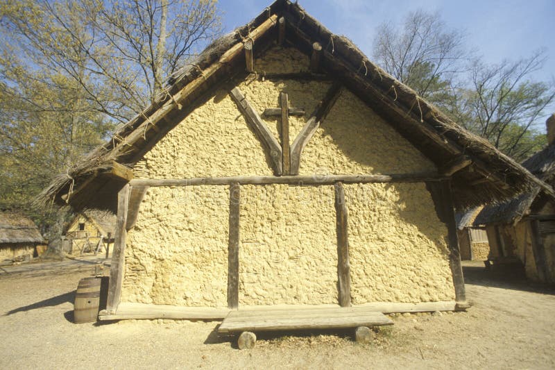 Εξωτερικό της εκκλησίας σε ιστορικό Jamestown, Βιρτζίνια, περιοχή της πρώτης αγγλικής αποικίας στοκ φωτογραφία με δικαίωμα ελεύθερης χρήσης Εξωτερικό της εκκλησίας σε ιστορικό Jamestown, Βιρτζίνια, περιοχή της πρώτης αγγλικής αποικίας στοκ φωτογραφία με δικαίωμα ελεύθερης χρήσης