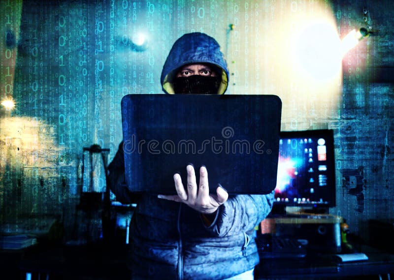 Επικίνδυνα stealing στοιχεία χάκερ - έννοια στοκ εικόνα με δικαίωμα ελεύθερης χρήσης Επικίνδυνα stealing στοιχεία χάκερ - έννοια στοκ εικόνα με δικαίωμα ελεύθερης χρήσης