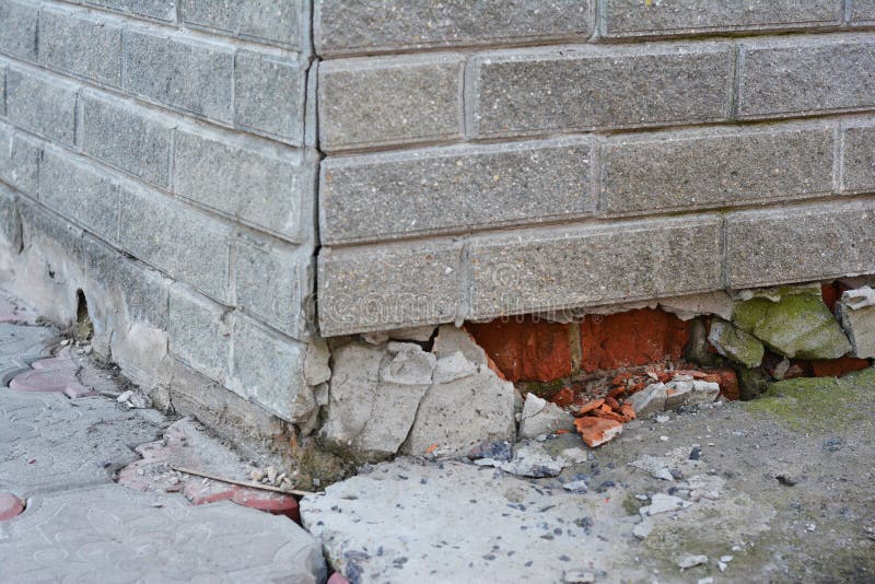 Foundation Repair - Warning Signs. House foundation repair. Foundation Repair. Broken Foundation House Brick Wall. Foundation Repair - Warning Signs. House foundation repair. Foundation Repair. Broken Foundation House Brick Wall.