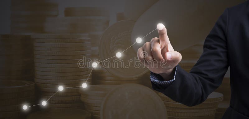 Επιχειρηματίας σχετικά με την οικονομική γραφική παράσταση ανάλυσης στοκ φωτογραφίες Επιχειρηματίας σχετικά με την οικονομική γραφική παράσταση ανάλυσης στοκ φωτογραφίες