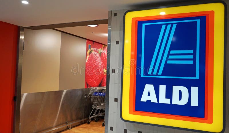 Εσωτερικό εισόδων υπεραγορών Aldi σε Edgecliff Το Aldi είναι ένα μεγάλο γερμανικό αλυσίδα σουπερμάρκετ έκπτωσης στοκ φωτογραφία με δικαίωμα ελεύθερης χρήσης Εσωτερικό εισόδων υπεραγορών Aldi σε Edgecliff Το Aldi είναι ένα μεγάλο γερμανικό αλυσίδα σουπερμάρκετ έκπτωσης στοκ φωτογραφία με δικαίωμα ελεύθερης χρήσης
