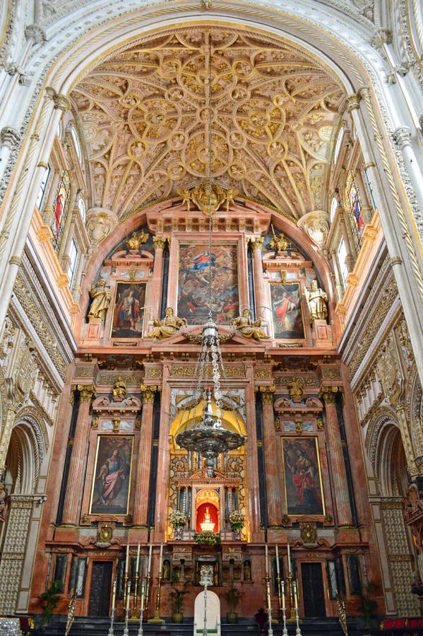 Εσωτερικός - κύριο altarpiece Mezquita Κόρδοβα, Ανδαλουσία, Ισπανία στοκ εικόνες Εσωτερικός - κύριο altarpiece Mezquita Κόρδοβα, Ανδαλουσία, Ισπανία στοκ εικόνες