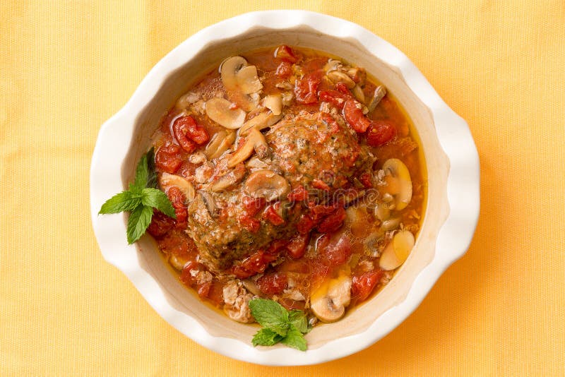 Εύγευστο αλμυρό meatloaf casserole στοκ φωτογραφία Εύγευστο αλμυρό meatloaf casserole στοκ φωτογραφία