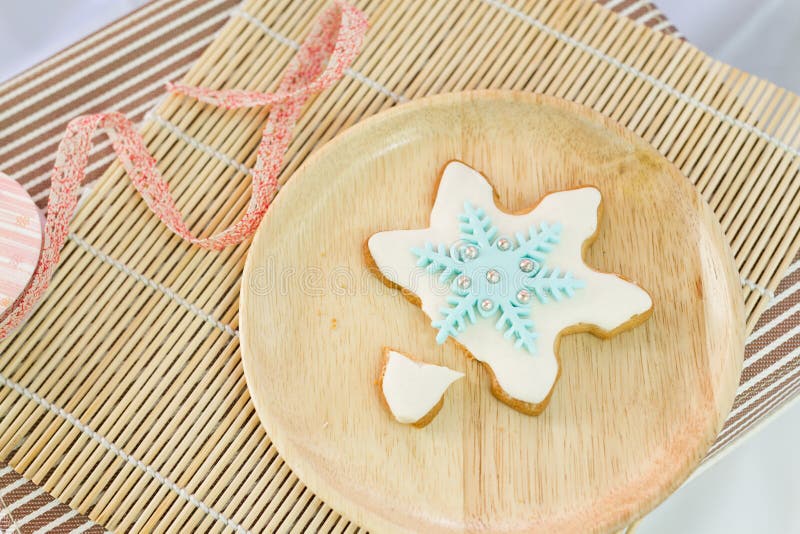 Ζωηρόχρωμα snowflake μπισκότα στοκ φωτογραφία με δικαίωμα ελεύθερης χρήσης