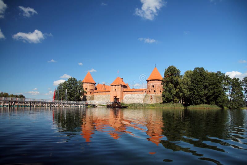 Η ανέφικτη ομορφιά του κάστρου Trakai στη Λιθουανία στοκ εικόνα Η ανέφικτη ομορφιά του κάστρου Trakai στη Λιθουανία στοκ εικόνα