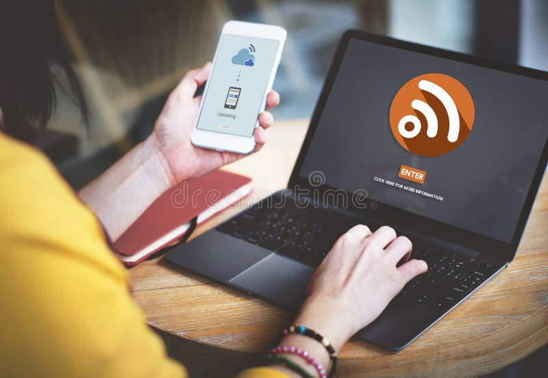 Η δικτύωση ασύρματης τεχνολογίας Wifi συνδέει την έννοια στοκ εικόνες με δικαίωμα ελεύθερης χρήσης