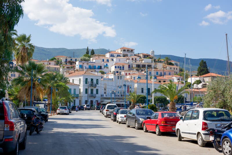 Η μαρίνα του Πόρου, είναι ένα ελληνικό νησί στο νότιο μέρος Saronic Γ στοκ φωτογραφίες