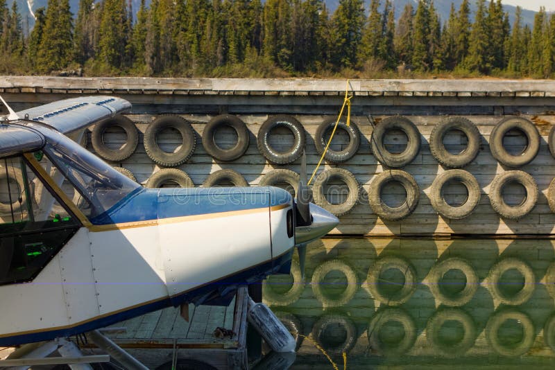 Η μύτη seaplane σε βόρειο π.Χ. στοκ φωτογραφίες με δικαίωμα ελεύθερης χρήσης Η μύτη seaplane σε βόρειο π.Χ. στοκ φωτογραφίες με δικαίωμα ελεύθερης χρήσης