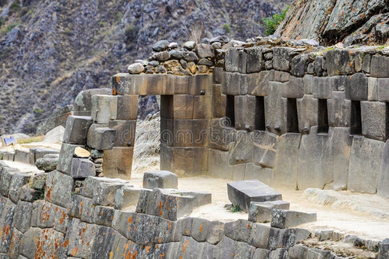 Η πόρτα σε Ollantaytambo, ιερή κοιλάδα, Περού. Πόρτα σε Ollantaytambo στην ιερή κοιλάδα του Incas, Περού
