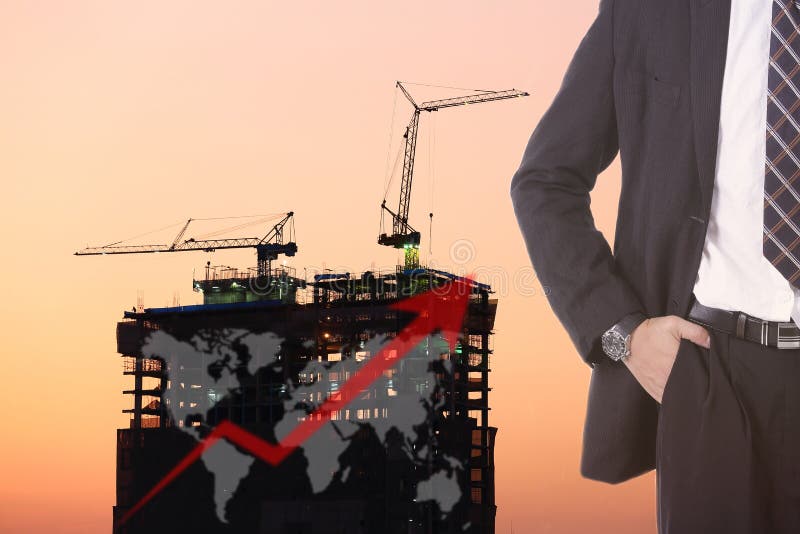 Η στάση επιχειρηματιών για την αναμονή χτίζει το constructure στοκ εικόνες με δικαίωμα ελεύθερης χρήσης Η στάση επιχειρηματιών για την αναμονή χτίζει το constructure στοκ εικόνες με δικαίωμα ελεύθερης χρήσης