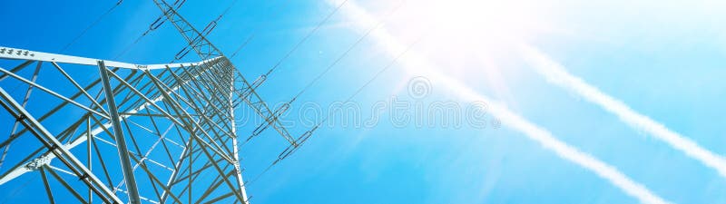 ηλεκτρική ενέργεια σε πανόραμα φωτεινής σηματοδότη στοκ εικόνες