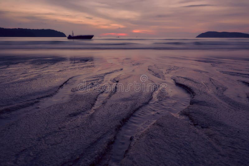 ηλιοβασίλεμα πάνω από την παραλία pantai cenang στοκ εικόνες με δικαίωμα ελεύθερης χρήσης