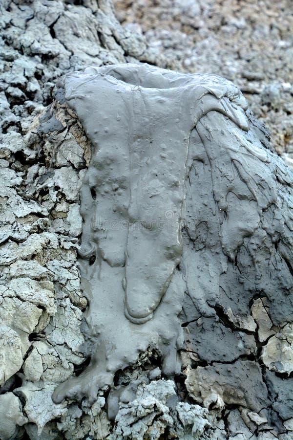 Ηφαίστεια της Λάσπης στο Gobustan κοντά στο Μπακού Αζερμπαϊτζάν στοκ εικόνες με δικαίωμα ελεύθερης χρήσης Ηφαίστεια της Λάσπης στο Gobustan κοντά στο Μπακού Αζερμπαϊτζάν στοκ εικόνες με δικαίωμα ελεύθερης χρήσης